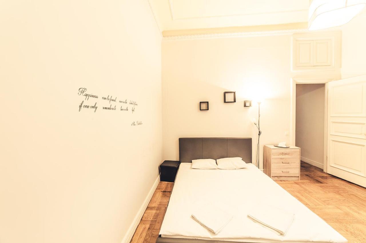 Mosaic Center Apartments Riga Bagian luar foto