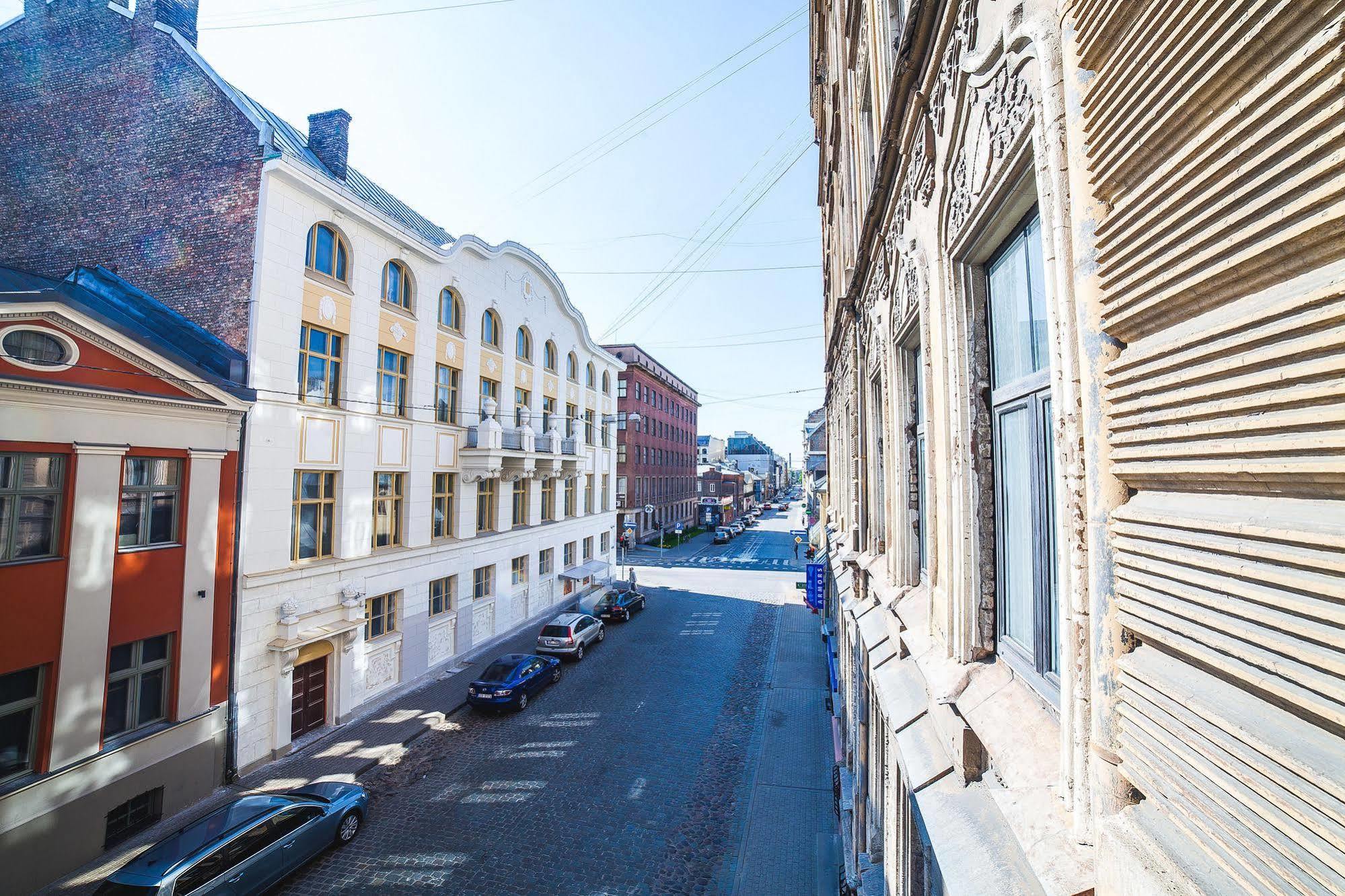 Mosaic Center Apartments Riga Bagian luar foto