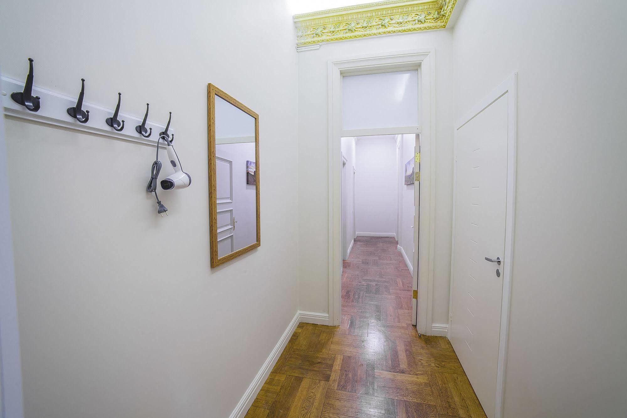 Mosaic Center Apartments Riga Bagian luar foto