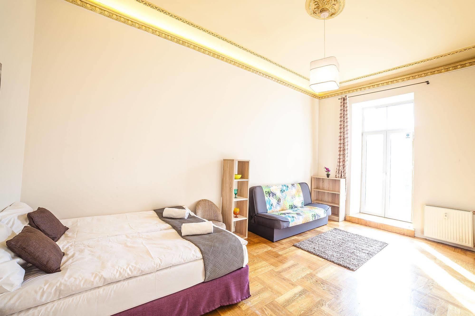 Mosaic Center Apartments Riga Bagian luar foto