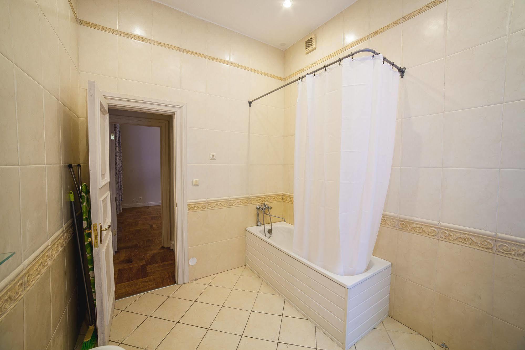 Mosaic Center Apartments Riga Bagian luar foto