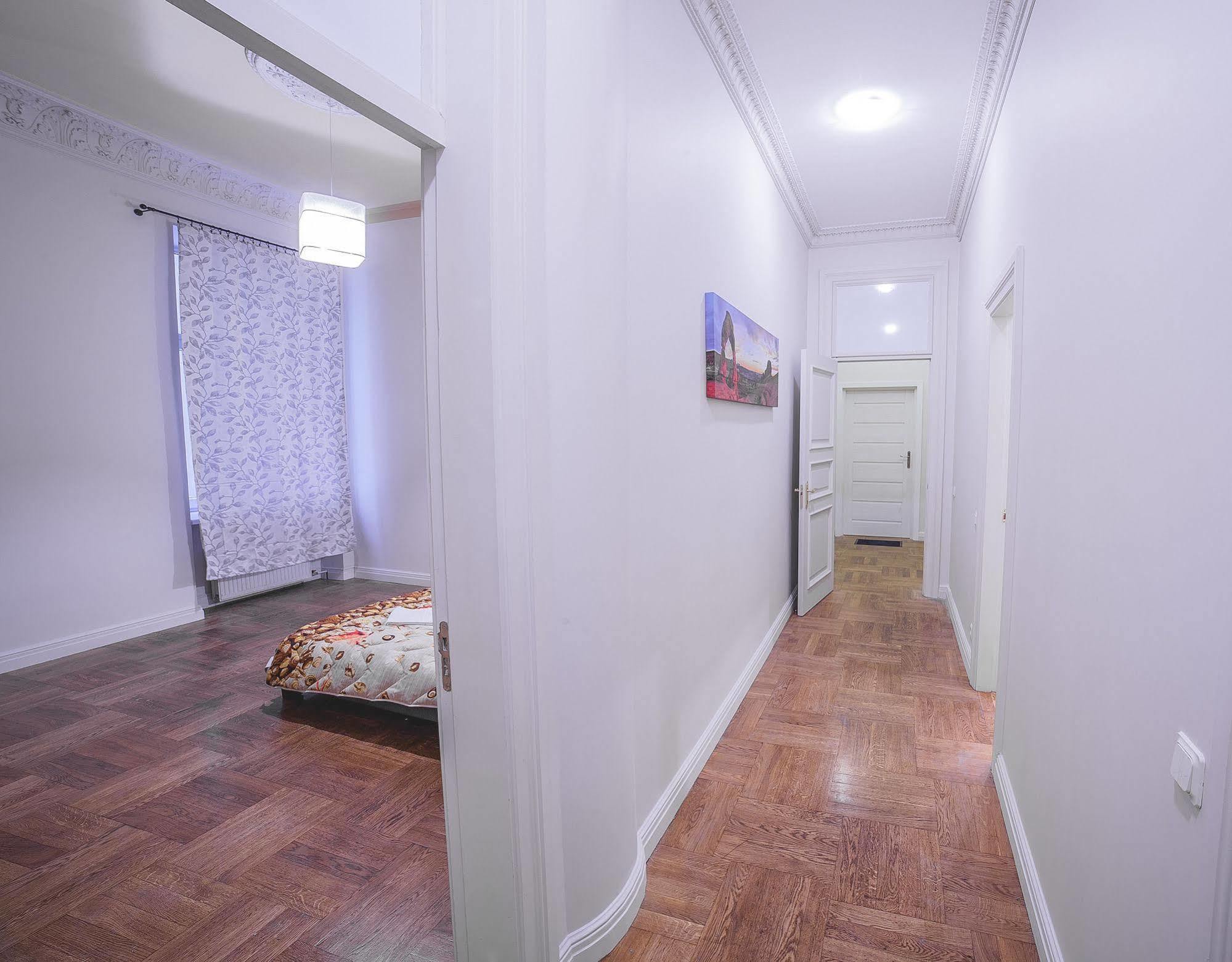 Mosaic Center Apartments Riga Bagian luar foto